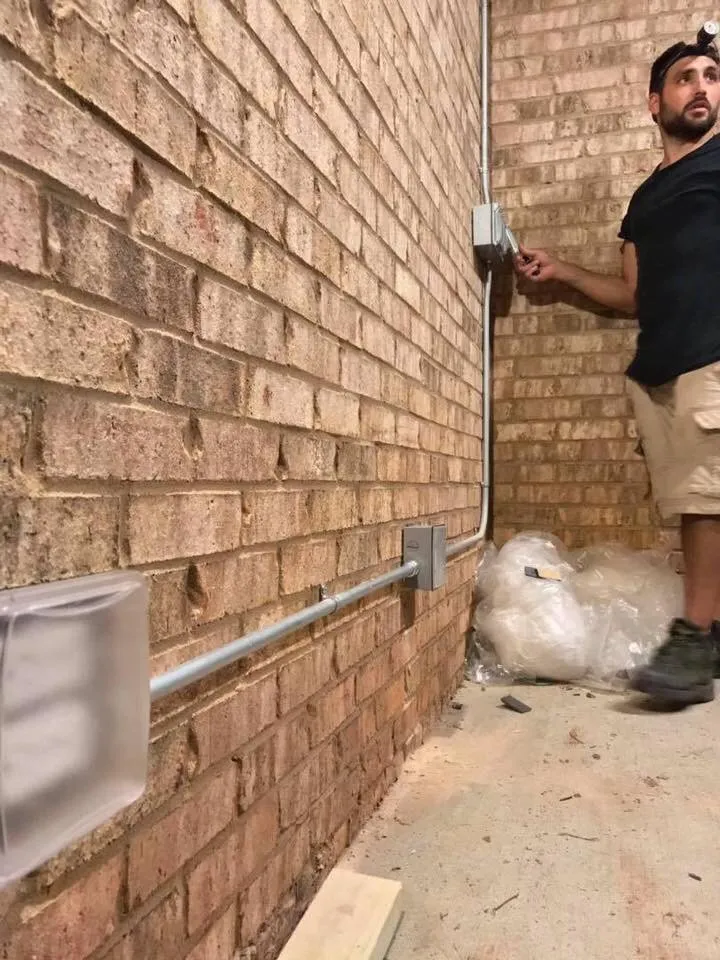 Slide of Fraga Electrical