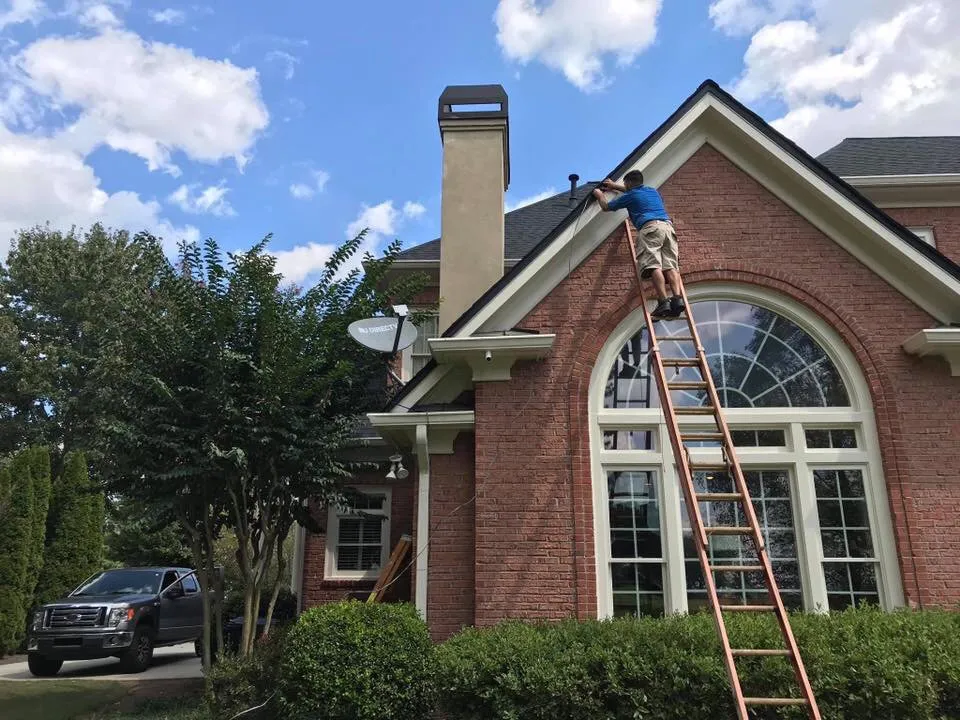 Slide of Fraga Electrical