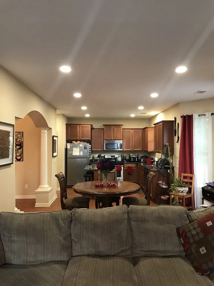 Slide of Fraga Electrical