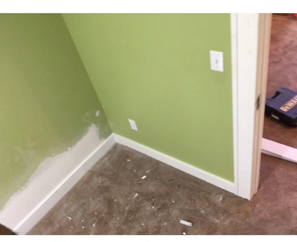 Trusted electrician providing electrical repair in , 