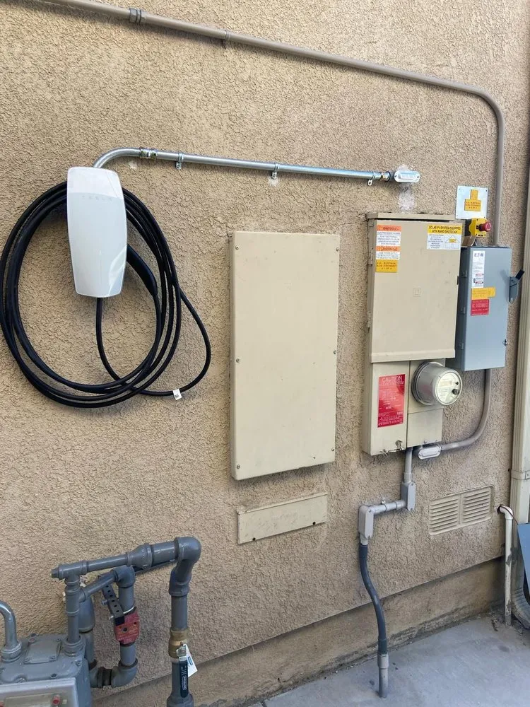 Slide of Franco's Electrical Services