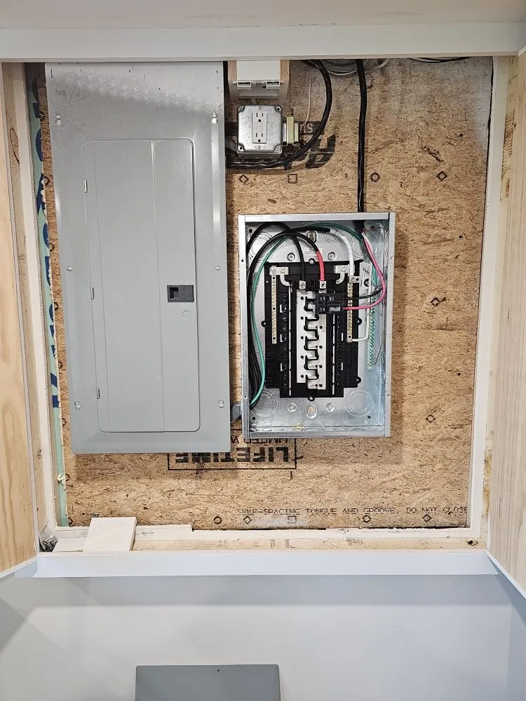 Professional electrical service for homes in emergency electrical service,  by 