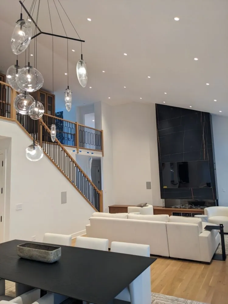 Licensed circuit breaker repair experts serving ,  - Frankie's Electric