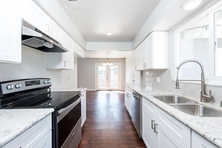 Slide of Fraser Construction