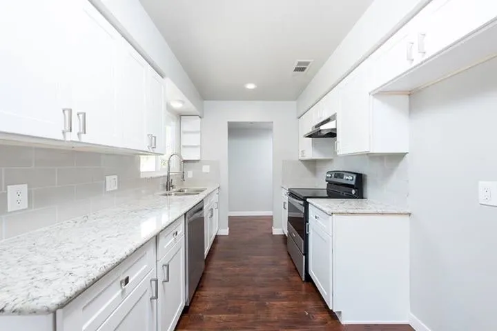 Slide of Fraser Construction