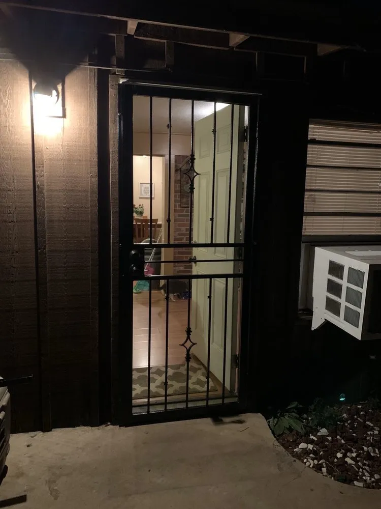 Slide of Fraziers Construction