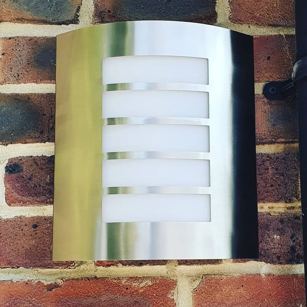 Slide of Freddie Electrical Services