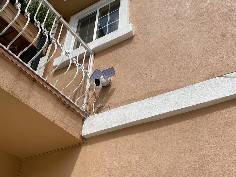 Slide of Freddys Electrical