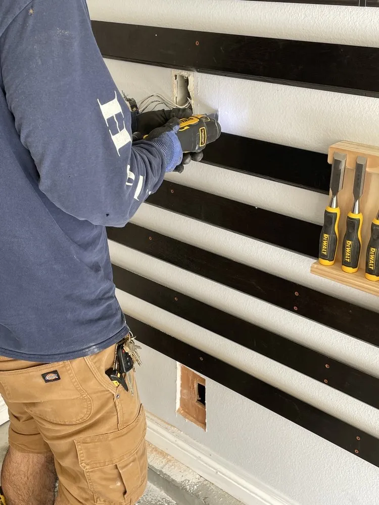 Slide of Freddys Electrical