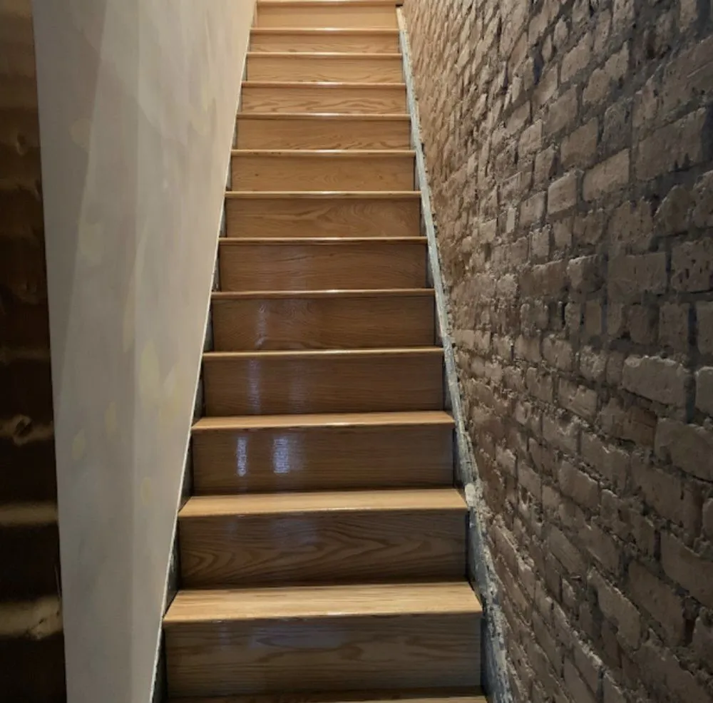 Slide of Fredi Handyman