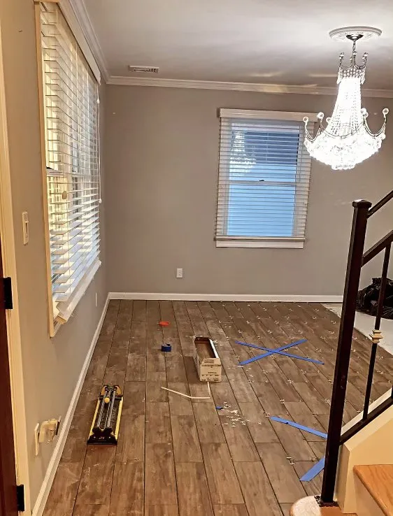 Slide of Fredi Handyman