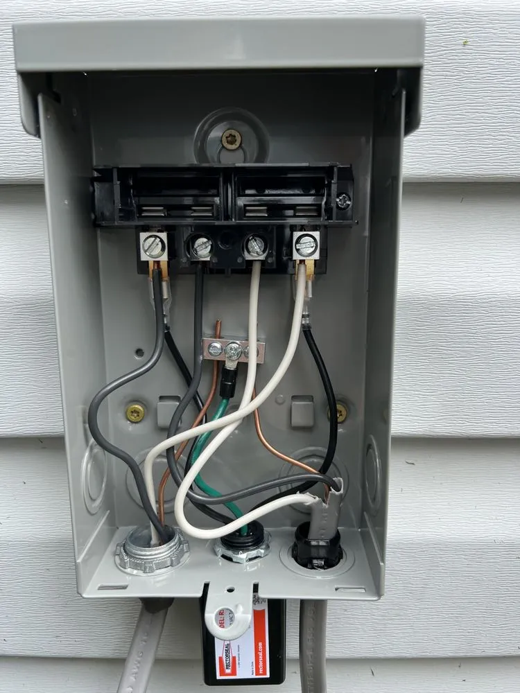 Affordable electrician providing lighting installation in Harpers Ferry, WV - Freedom Electric