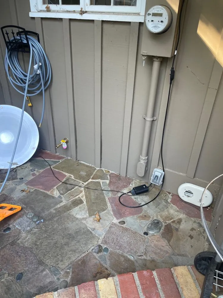 Slide of Freedom Electrical Services