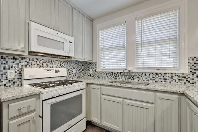 Slide of Freeflow Services