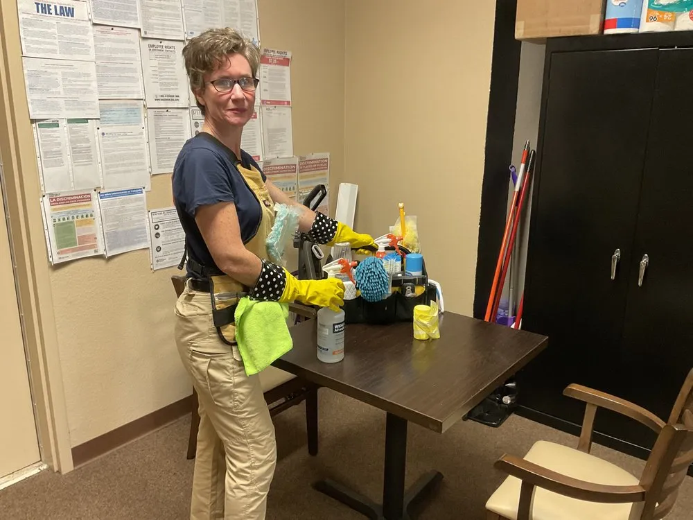 Slide of Fresh Outlook Services