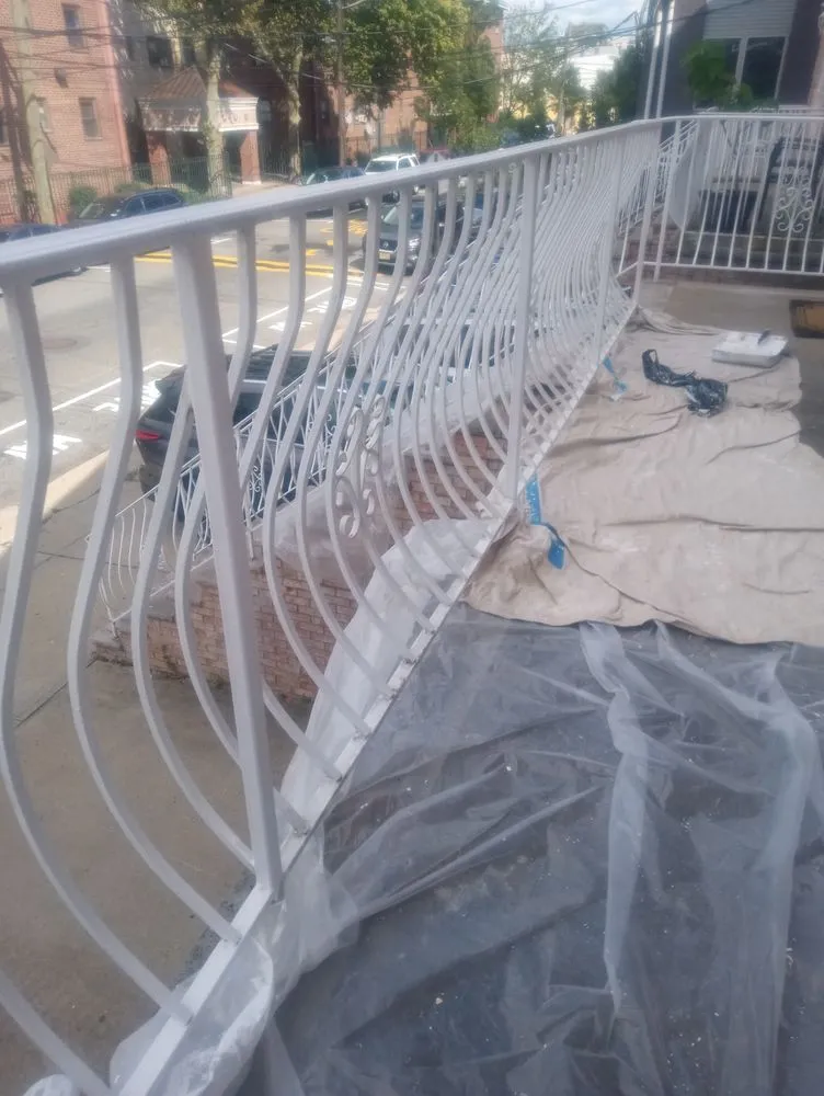 Slide of Fresh Start Pro Painters