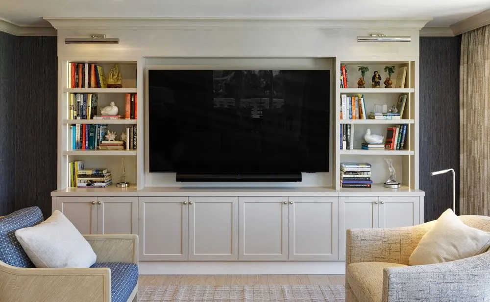 Emergency electrician providing panel upgrade in , 