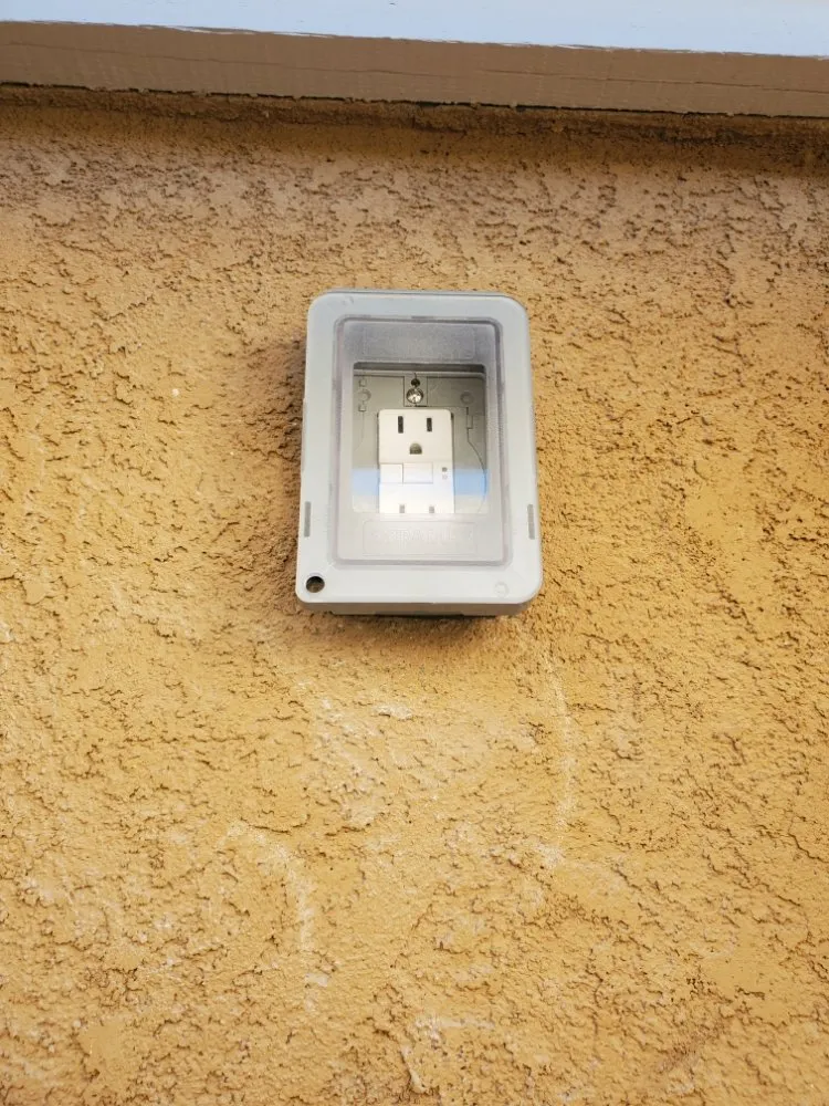 Licensed electrician providing lighting installation in , 