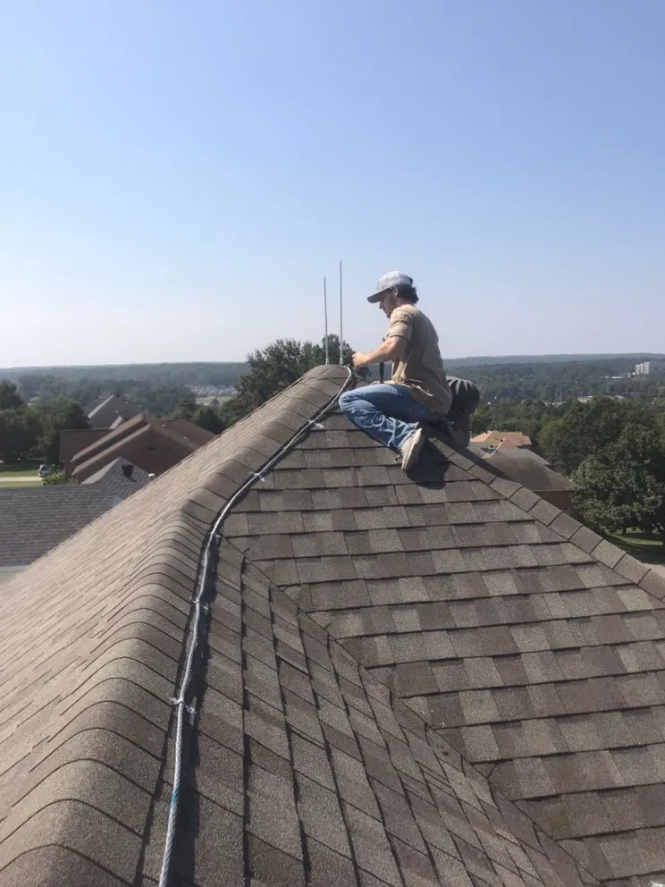 Trusted electrician providing emergency electrical service in Bismarck, AR - Fry Electric