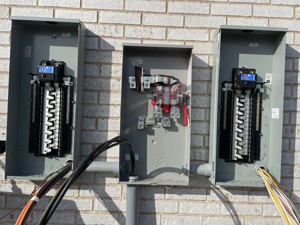 Slide of Fuentes Voltage