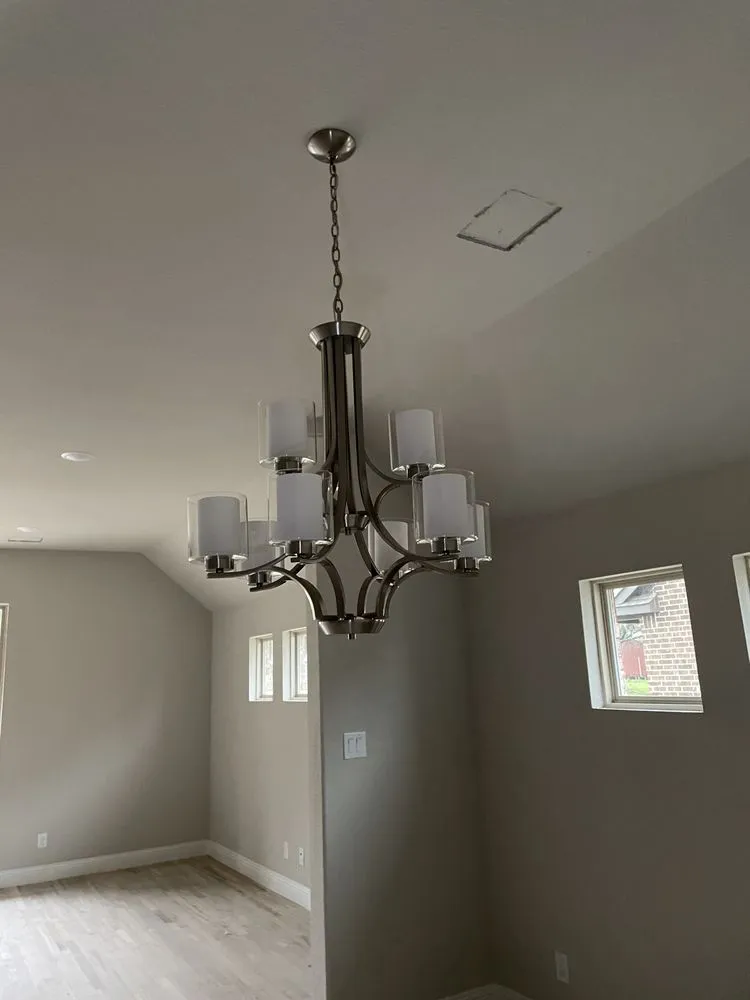 Slide of Fuentes Voltage