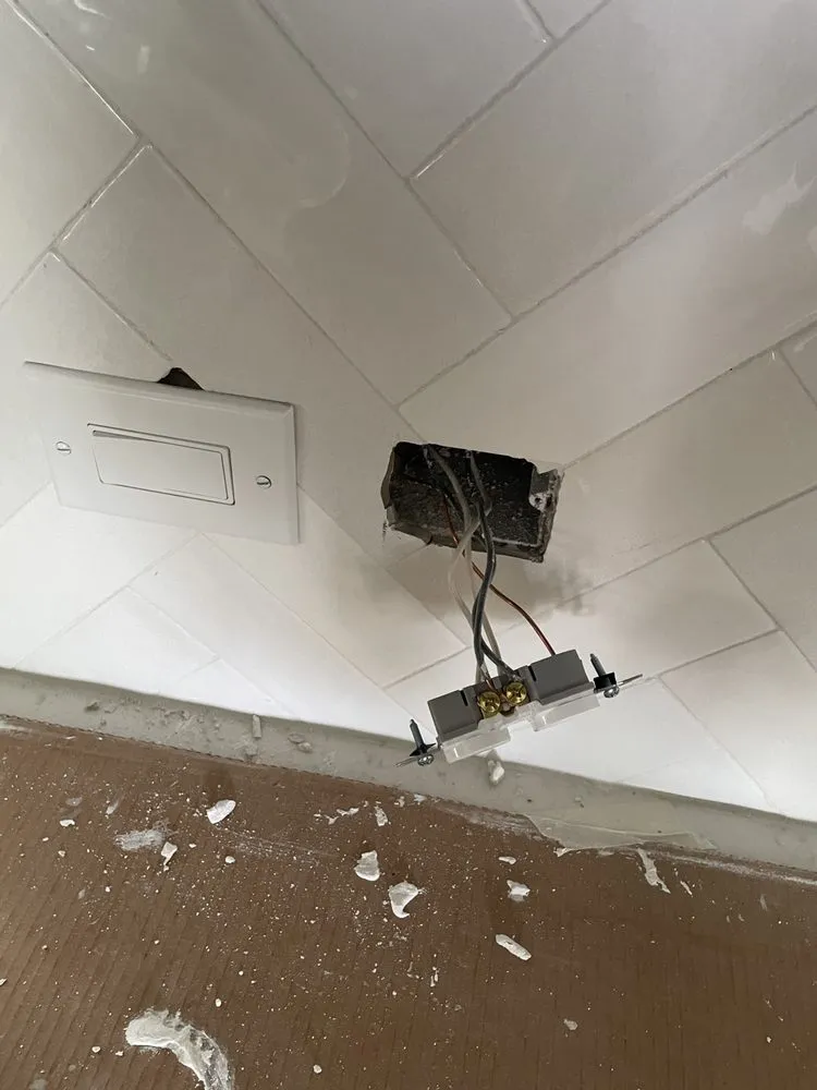 Slide of Fuentes Voltage