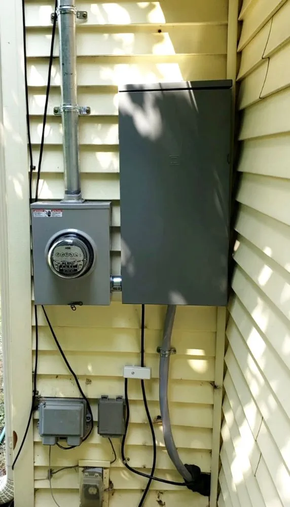 Slide of Fuerza Electric