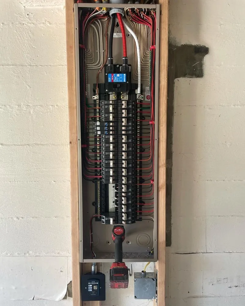 Slide of Full Circle Electrical