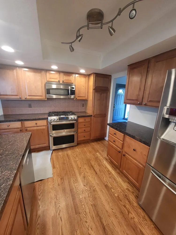 Slide of Full Circle Kitchens