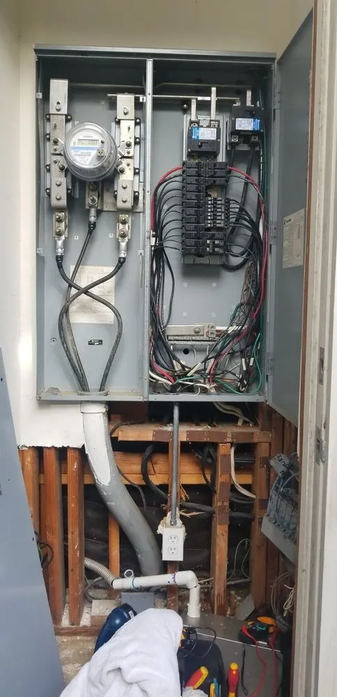 Professional emergency electrical service service in Capistrano Beach, CA - Full Power Electric