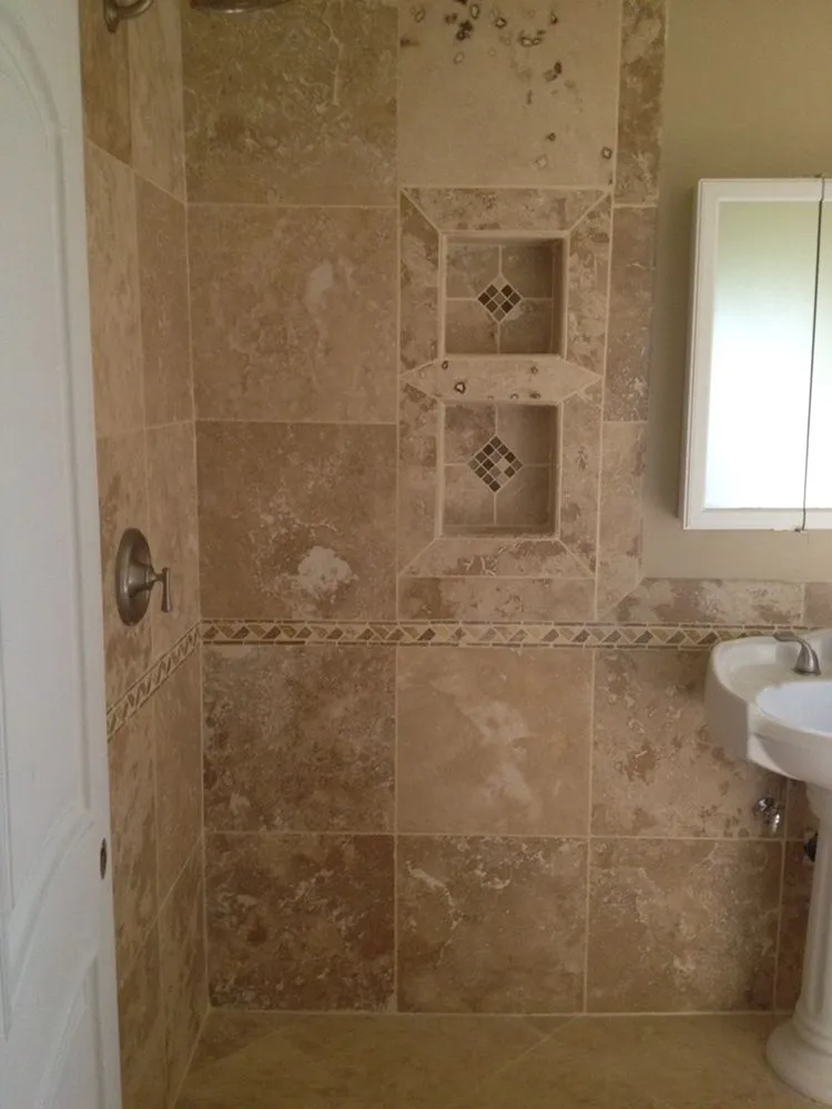 Expert electrician providing electrical repair in , 