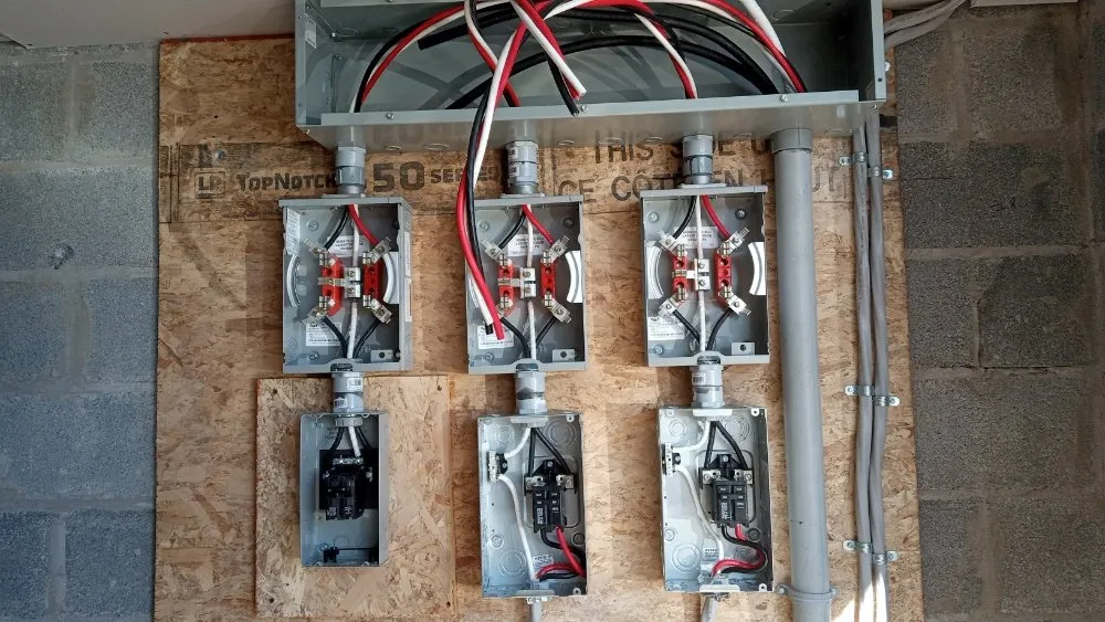 Slide of Fullconect Electric