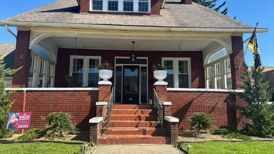 Slide of Fullem’s Full Service