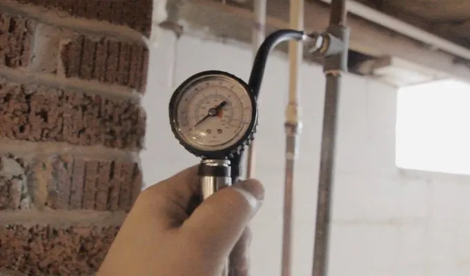 Professional electrician providing electrical repair in Agoura Hills, CA - Fuse HVAC & Appliance Repair