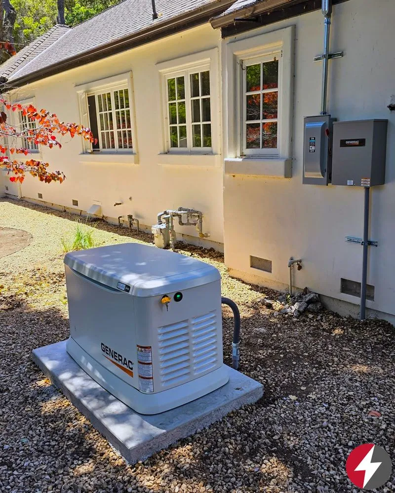 Professional electrician providing electrical repair in , 