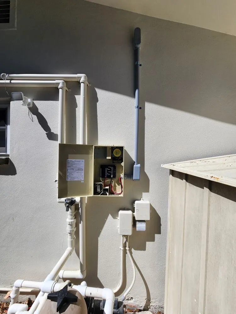 Slide of G & G Electric