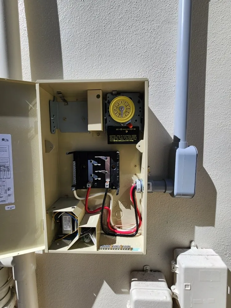 Slide of G & G Electric