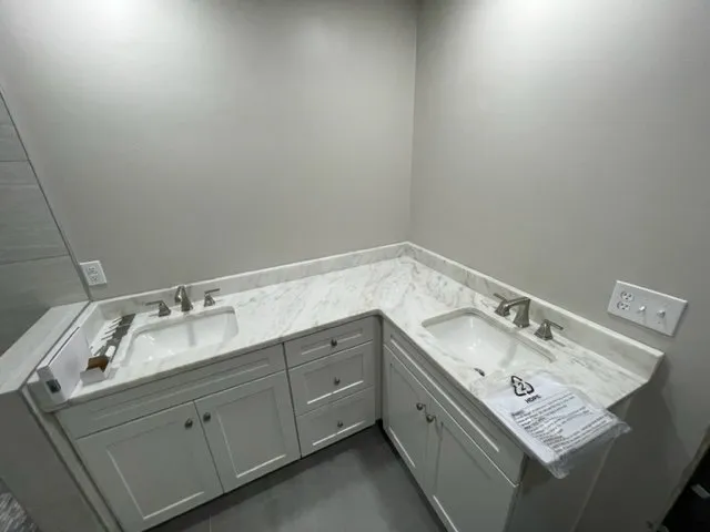 Affordable electrician providing wiring installation in , 