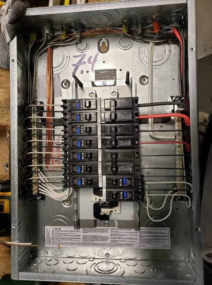 Slide of G & R Electrical Contractors