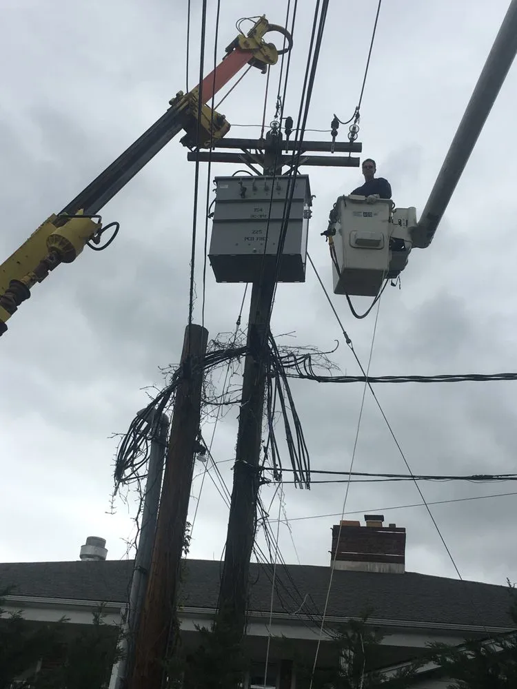 Licensed outlet and switch repair in Hopewell Junction, NY by G & R Pole Line Contractors