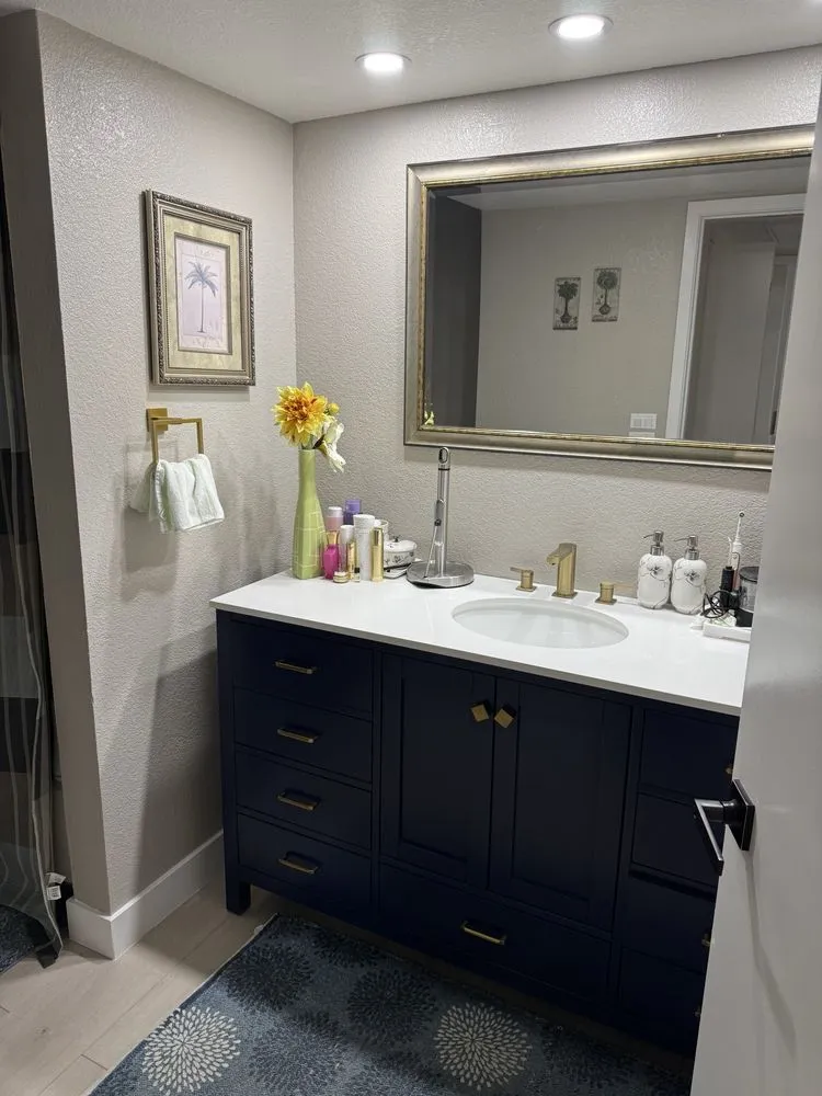 Slide of G & V Electric