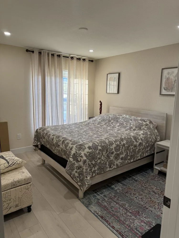 Slide of G & V Electric