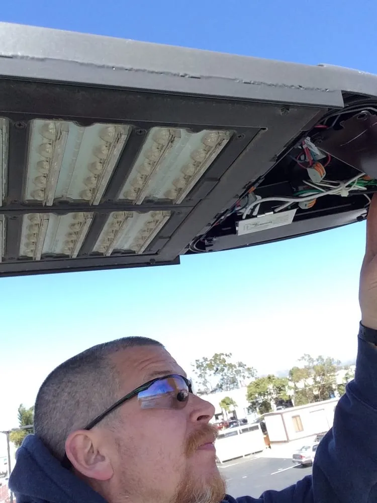 Slide of G B Electrical Contractors