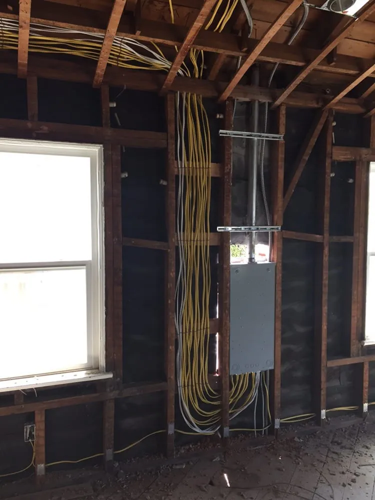 Slide of G-REN ELECTRICAL