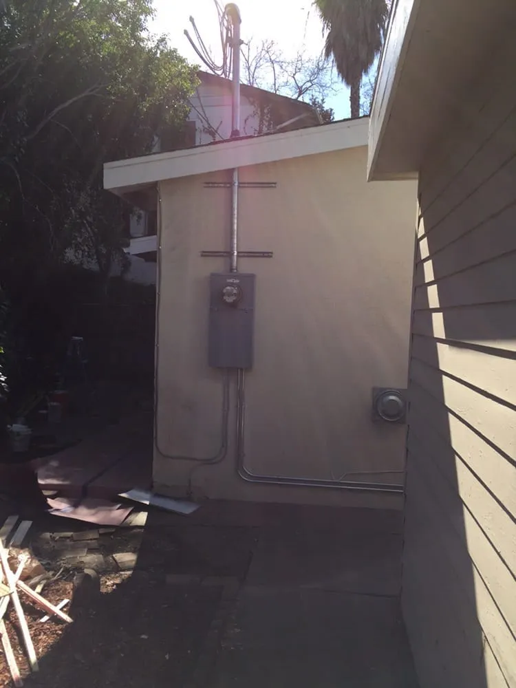 Slide of G-REN ELECTRICAL