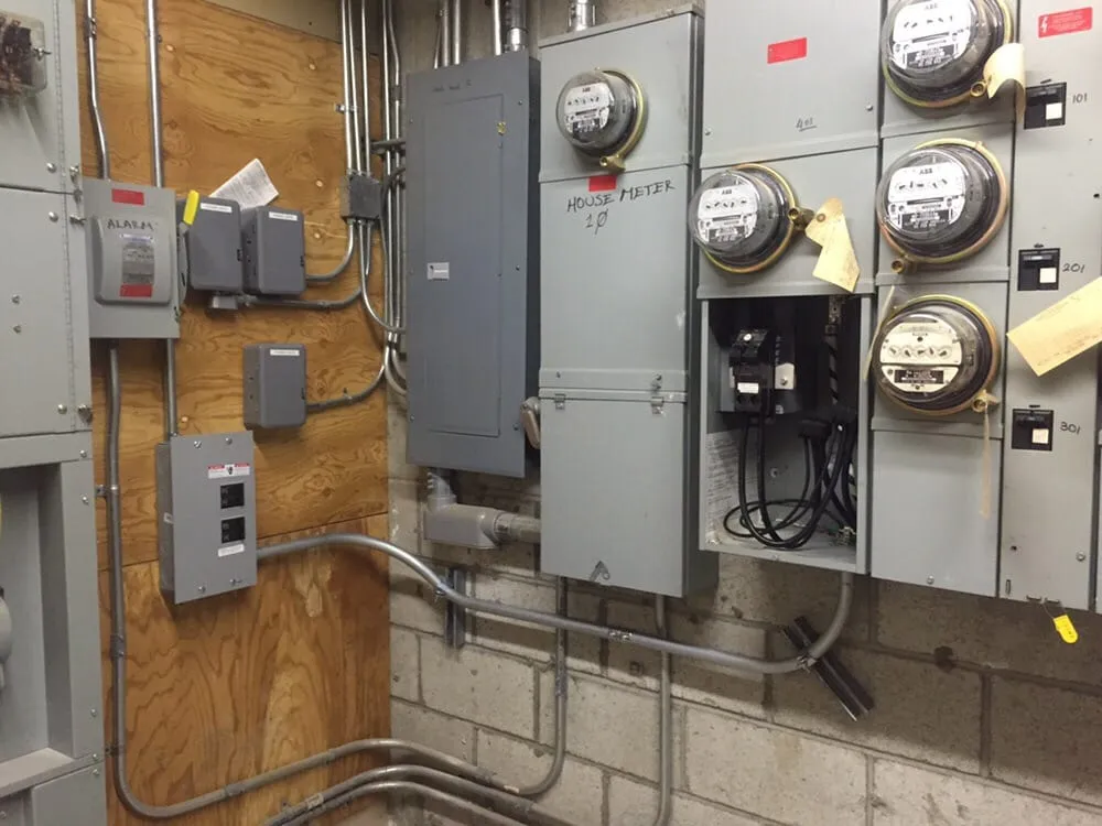 Slide of G-REN ELECTRICAL