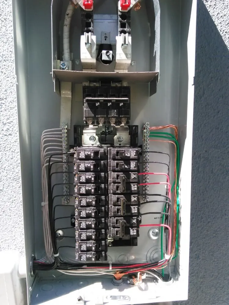 Slide of G-Tech Electric