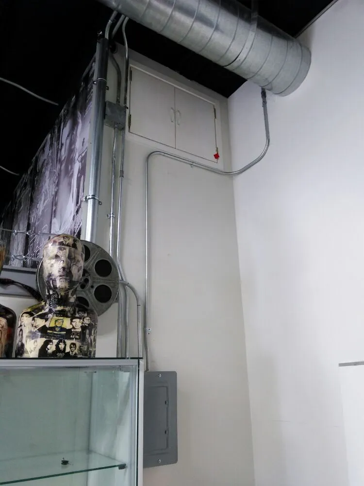 Slide of G-Tech Electric