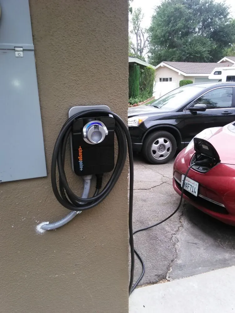 Slide of G-Tech Electric