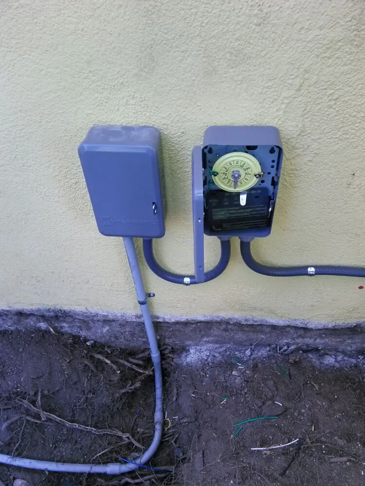 Slide of G-Tech Electric